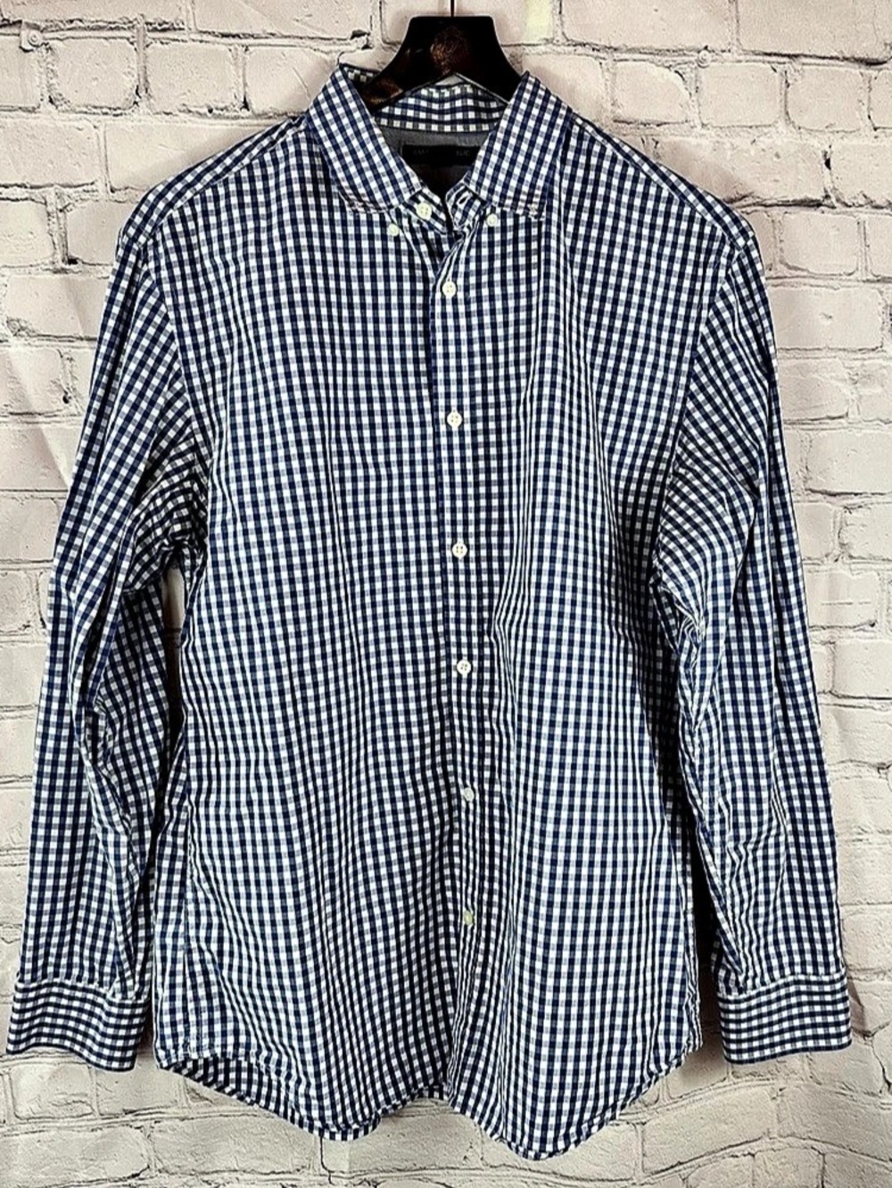Banana Republic Gingham Cotton Button Down in Blue & White Size Large